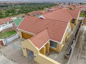 4 Bed House in King Williams Town