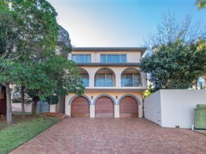 5 Bed House in Bruma