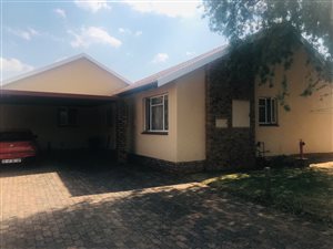 2 Bed Townhouse in Pomona