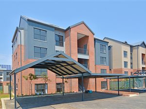 1 Bed Apartment in Waterfall Country Estate