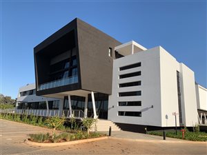 520 m² Office Space in Randpark Ridge