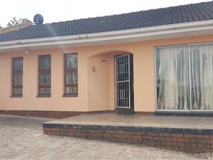 3 Bed House in Amalinda