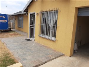 3 Bed House in Delmore Park