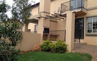 3 Bedroom Townhouse in La Montagne