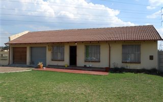 3 Bedroom House in Brakpan Central