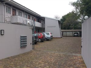Bachelor apartment in Stellenbosch Central