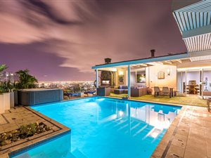 4 Bed House in Tamboerskloof