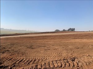 20.5 ha Land available in Camperdown