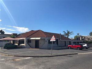 9 Bed House in Kempenville