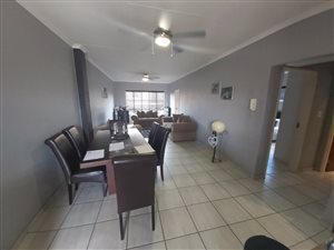 2 Bed Apartment in Verwoerdpark
