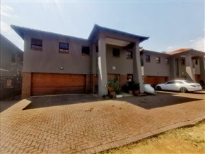 4 Bed House in Rouxville