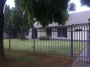 3 Bed House in Three Rivers