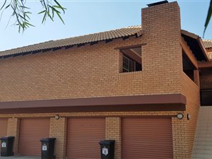 2 Bed Apartment in Hazeldean (Silverlakes Surroundings)