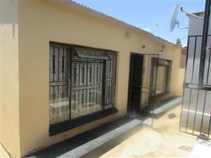 3 Bedroom House in Alexandra