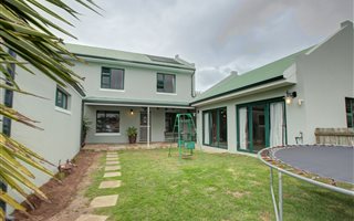 5 Bedroom House in Goedemoed
