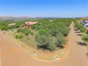 917 m² Land available in Leloko