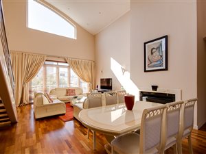 3 Bed Apartment in Illovo