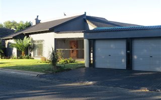 3 Bedroom House in Impala Park