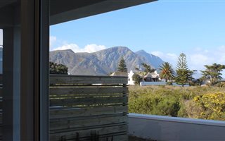 3 Bedroom Apartment in Eastcliff