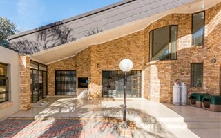 4 Bedroom House in Fairview