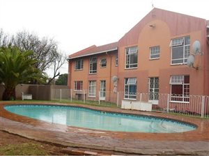 3 Bed Townhouse in Verwoerdpark