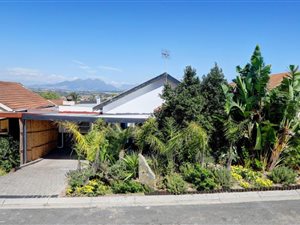 2 Bed House in Protea Village
