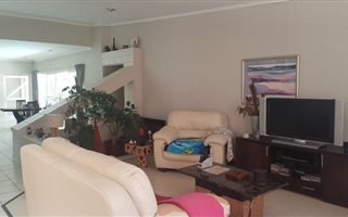 4 Bedroom House in Orchards