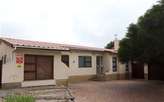 4 Bedroom House in Stellenberg