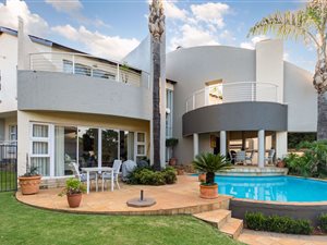4 Bed House in Eagle Canyon Golf Estate
