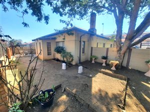 4 Bed House in Rewlatch