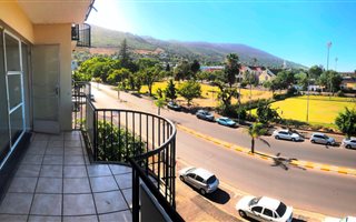 2 Bedroom Apartment in Paarl