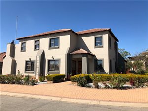 3 Bed House in Bendor