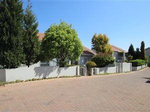 2 Bed Townhouse in Sunninghill