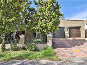 4 Bed House in Paradyskloof