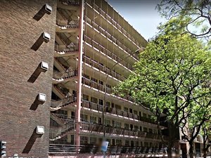 1.5 Bed Apartment in Hillbrow