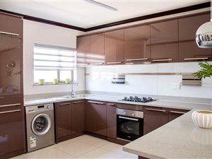 2 Bed Apartment in Noordwyk