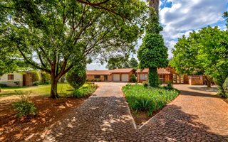 3.1 ha Farm in Bredell AH