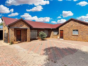 4 Bed House in Eersterust