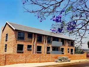 2 Bed Townhouse in Alberton