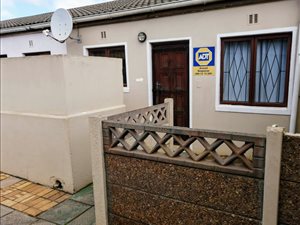 2 Bed Apartment in Retreat