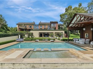 7 Bed House in Waterfall Equestrian Estate