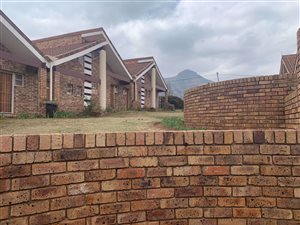 1 Bed Apartment in Clarens