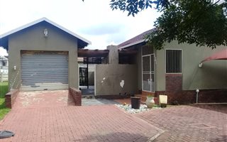 3 Bedroom House in Rensburg