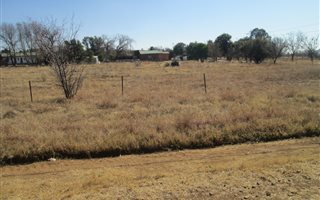 2381 m² Land available in Fouriesburg
