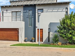 3 Bed House in Maroeladal