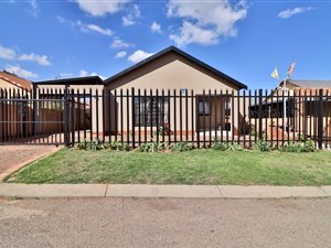 3 Bed House in Lenasia South