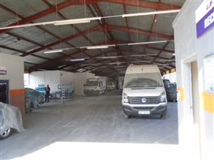 433 m² Industrial space in New Germany