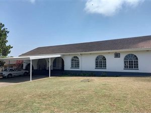 5 Bed House in Bellevue