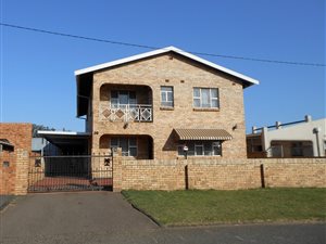 7 Bedroom House in Merebank East