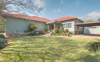 3 Bedroom House in Greenside